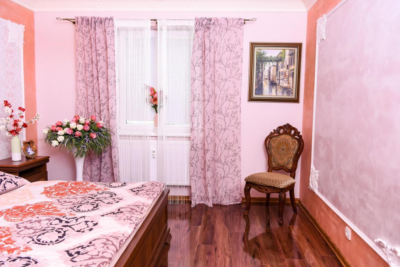 Rose Apartment Marianske Lazne Exterior photo